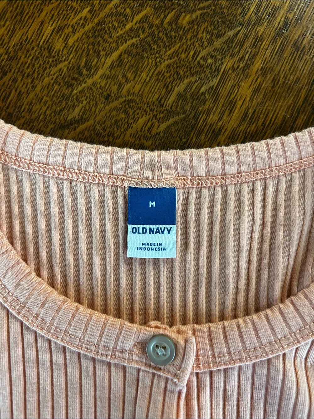 Old Navy Peach Ribbed Button-Front Tank - Picture 10 of 11